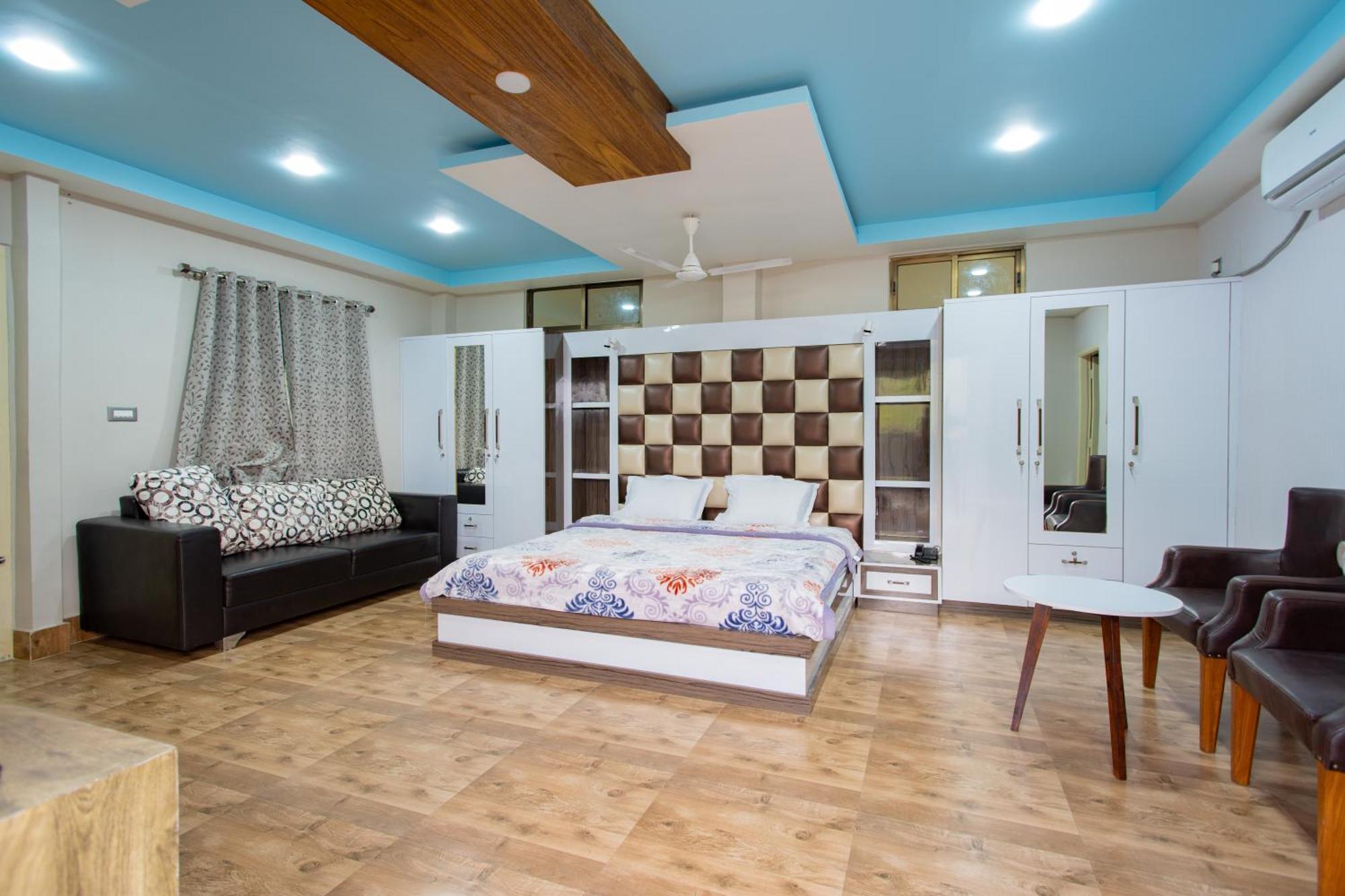 Radiant Club & Resort Imphal Eksteriør billede